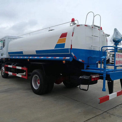 从公路喷洒车到肉钩车 专用车辆的多元应用与制造厂家概览