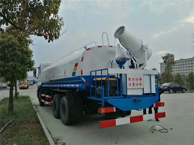 茂名路面喷洒车价格分析与选购指南